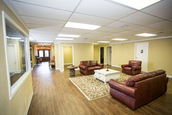 Spanish Colonades: 2505 Washington Ave, Waco, TX 76710